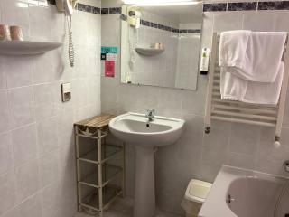 Logis Hôtel Restaurant de la Paix - Lodève - 5