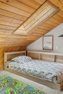 Alpine Cabin - 3