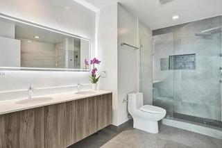 Edgewater Penthouse Retreat with Bay Views - 2