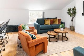 Gorgeous 2 Bed Apt, 2 Baths, Sleeps 10 with Free Parking - 7