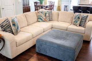 Sojourn Beautiful Family Home with Backyard in Ghent - 2