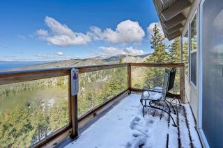 Wooded Hilltop Stay Shared Hot Tub + Lake Views - 6