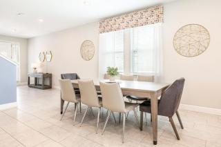 Dashing 6 Bdrm Villa with Games Room at Encore - 2