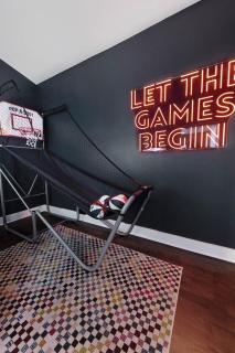 Diamonds & Rhinestones - 1