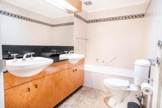 Luxury Bay View Darling Harbour Free Parking - 5