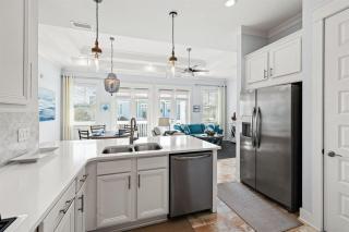 White Sand Dreamin' - 1