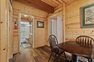 Cabin #4 - 9