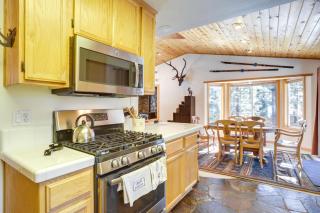 7 Mi to Northstar Resort Tahoe Vista Family Cabin - Tahoe Vista - 1