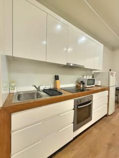 Kings Cross Immersion - Vibrant Local Area - 8