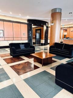 City Huge Terrace Pool-spa-gym Free Parking - 4