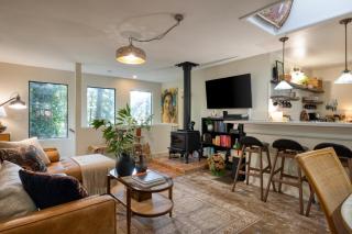 Artists Perch ~ Hot tub Dog Friendly Close to River - 4