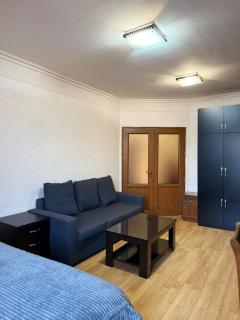 Yerevan City Center- Cozy and Sunny Apartment - Near Republic Square - 5