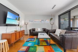 Bright Family Home in Rydalmere with Yard & BBQ - 3