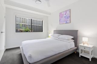 Bright Family Home in Rydalmere with Yard & BBQ - 2