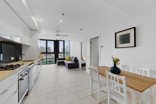 Stylish 1BR Valley Stay with Secure Car Park - 2