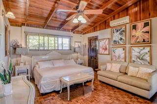Beachfront Casa Cres | 6BR Luxury Villa with Private Pools, BBQ & Tennis - El Roble - 7