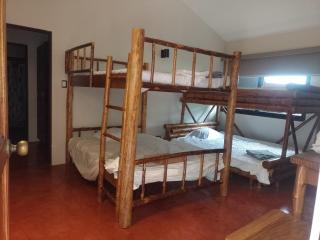 Casa estilo suizo cerca del mar - 1