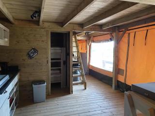 Safari Tent House for 8 in Kesteren - 8