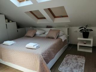 House Serenity with Pool - 2