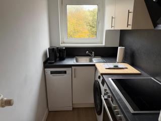 Modern Apartment with Excellent Hamburg Connection - 2