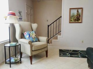 Historic Galveston Beach Cottage - 2