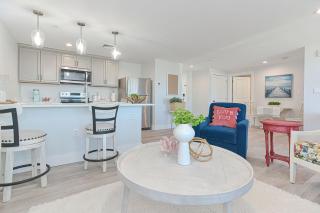 Thomas Sea Suites at Harbourtown - 2