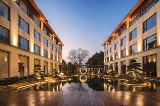 Hampton by Hilton - 6