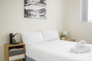 Riverside Ryde 3b2b Apartment - 4