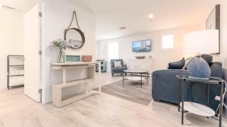 Thomas Sea Suites at Harbourtown - 7