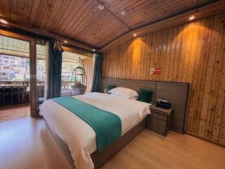 Fenghuang Ancient Town Fuyuan Riverside Homestay - 8