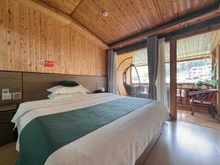 Fenghuang Ancient Town Fuyuan Riverside Homestay - 7