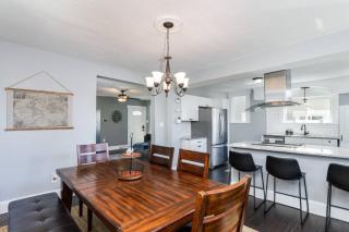 Modern 3BR w Yard Garage - 3