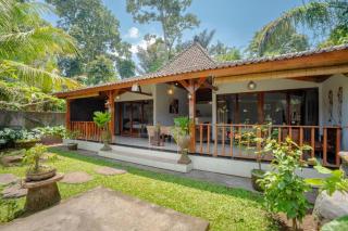 Pondok Sayan Homestay - 0