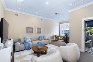 Balmoral Beachfront - A Serene Coastal Retreat - ESPL6 - 0