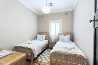 Balmoral Beachfront - A Serene Coastal Retreat - ESPL6 - 4