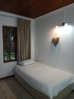 Aero Garden Ensuite - 1