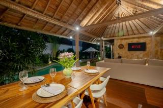 Villa Amsa by Pertama Management - 8