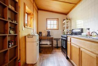 Two-Person Retreat on Horse Farm in Lee, New Hampshire - 5
