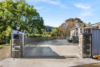 Deluxe Queen Room at Wolfe Street - 9