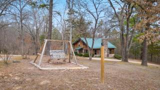 Pet-Friendly Cabin Retreat in the Ozarks of Scenic Newton County, Arkansas - 5