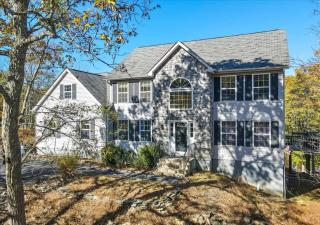 Lakefront Kayaks, HotTub FirePit Sauna Pool - East Stroudsburg - 7