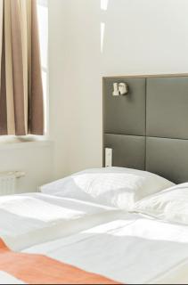 Urban Comfortable Apartment - 8