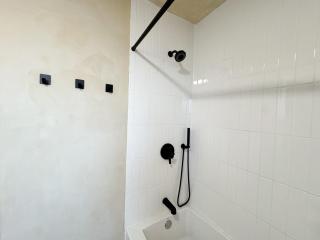 Recently Renovated 1924 DUTCH in Royal Oak - 3