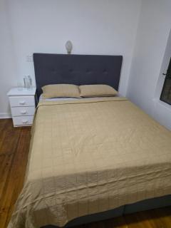 Beach Suburb Getaway - 6