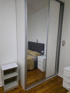 Beach Suburb Getaway - 7