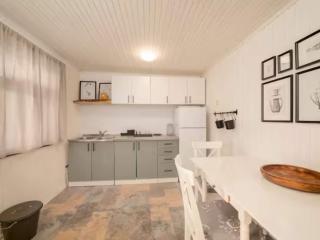 Five Bedroom Villa With Pool - 4