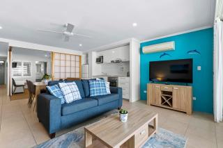 Beachfront Luxury Resort Living - 8