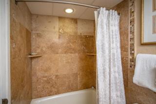 Kaanapali Shores 942 · KS 942 Spacious Top Floor Studio w Ocean - 6