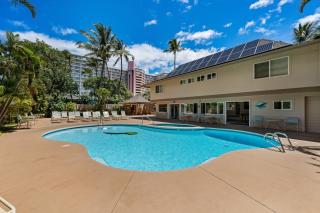 Maui Kai 108 · MK 108 Updated OceanFront 1BD wAC - 4