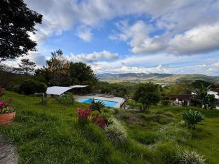 Lujosa finca en La Cumbre, Piscina, jacuzzi, WiFi, 5BR - 9